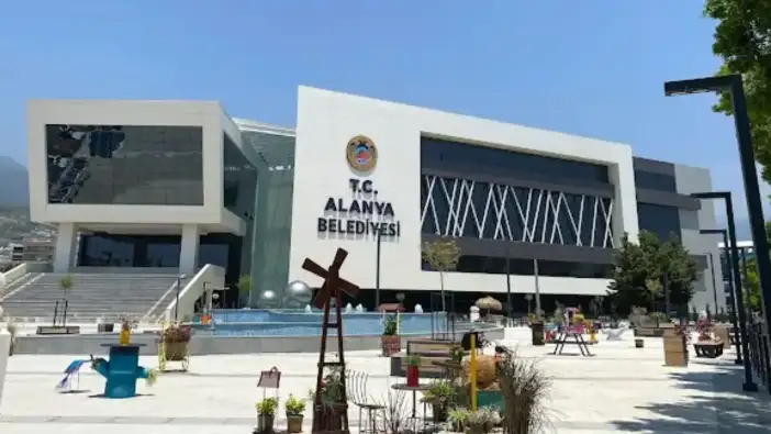 Alanya’da Belediyeden Plaj Kenarında Dev İhale!