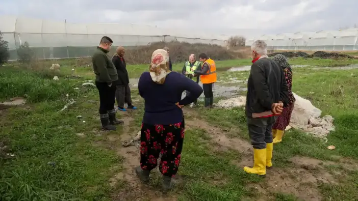Büyükşehir’den Aksu’da "Sel" Mesaisi