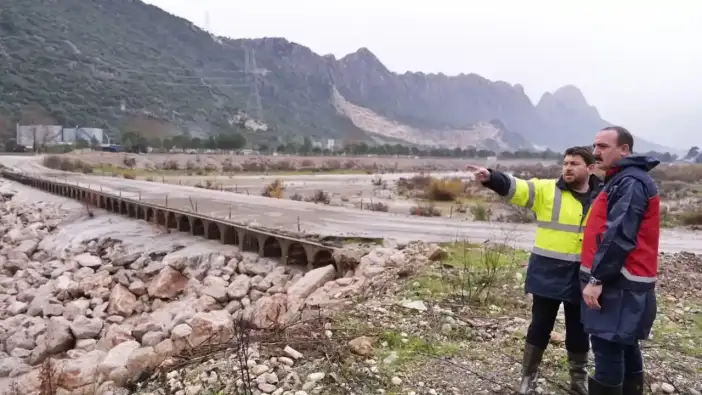 Konyaaltı’nda 20 Yılın En Şiddetli Yağışı!