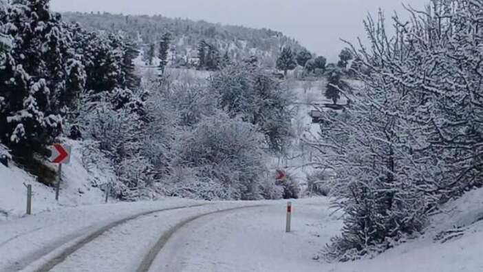 Burdur’da Yüksek Kesimler Beyaza Büründü
