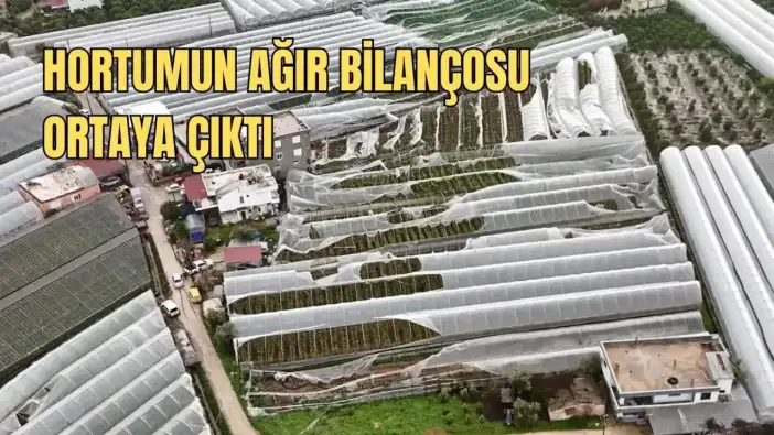 Büyükşehir Finike'de Afetin İzlerini Silmeye Çalışıyor