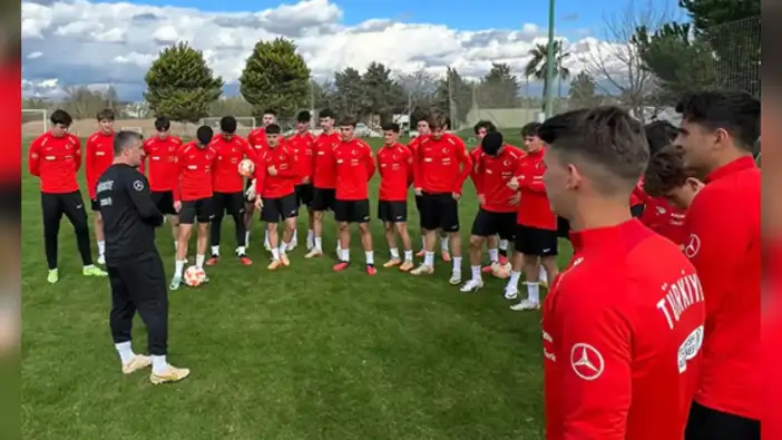 Antalya’dan 2 futbolcu U18 Milli Takımı'nda