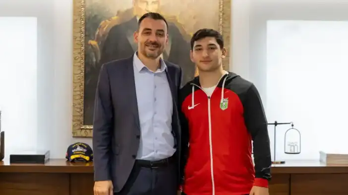 Manavgatlı Genç Güreşçiye Destek Geldi