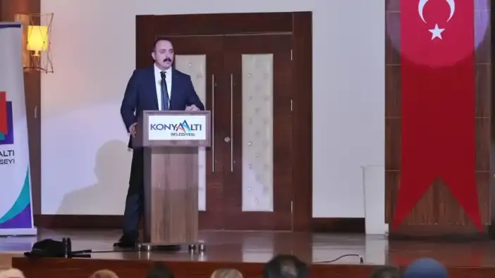 Konyaaltı Kent Konseyi'nde Cem Kotan Yeniden Başkan Seçildi