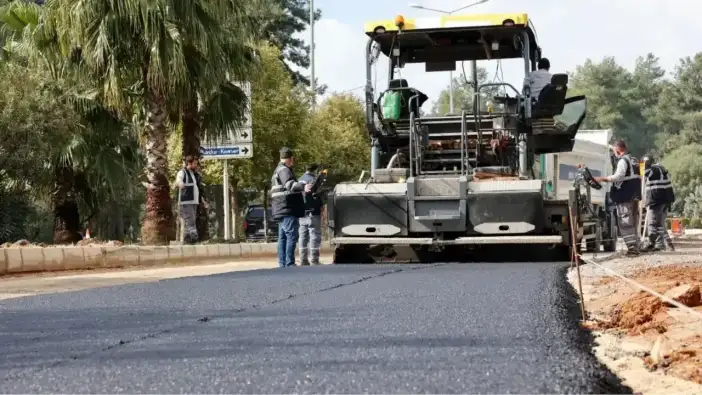 Antalya’da Yağış Sonrası Yol Çalışmalarına Başlandı