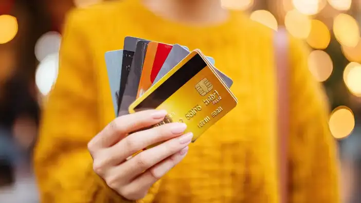 Kredi Kartı Limitleri Düşürülüyor! Turizm Sektöründen Tepki Geldi