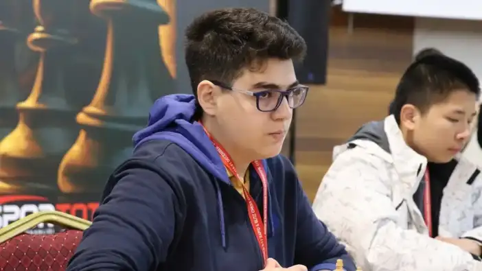 Yağız Kaan Erdoğmuş’tan Dünya Satrancında Büyük Başarı