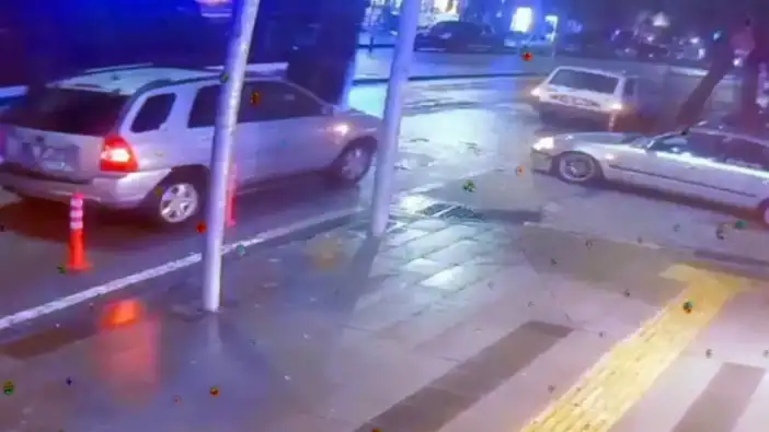 Burdur’da Direksiyonda Fenalaşan Sürücü Ortalığı Birbirine Kattı