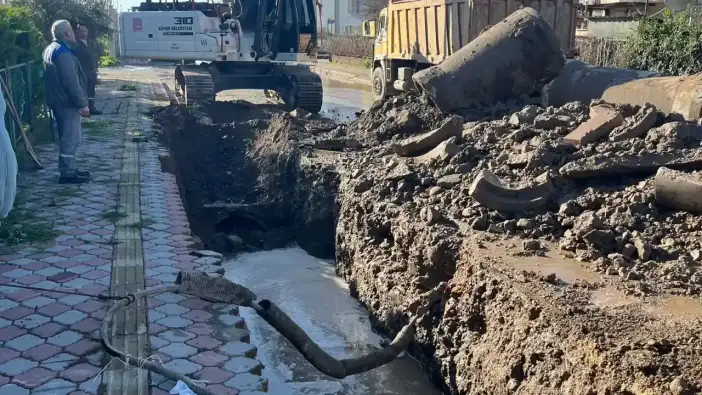 Kemer’de Fırtınanın İzleri Siliniyor!