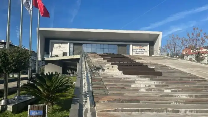 Nazım Hikmet Sahnesinde Şubat 2026 Dopdolu