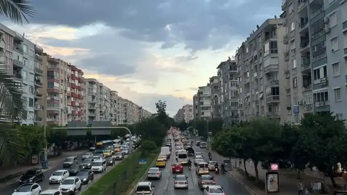 Antalya’nın 100. Yıl Bulvarı Pazar Günü Trafiğe Kapatılıyor