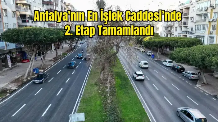 Antalya 100. Yıl Bulvarı'nda Yıllar Sonra Asfalt Yenilendi! Yol Trafiğe Açıldı
