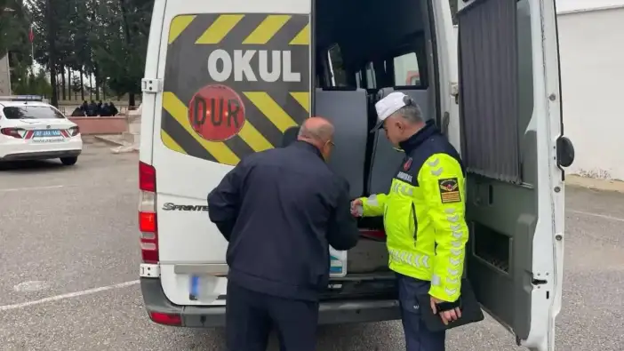 Antalya'da Okul Çevreleri ve Öğrenci Servisleri Denetlendi