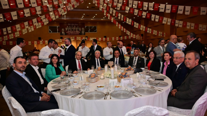 Kepez'de 'Dayanışma' Sofrası: Manavgat ve Antalya Bir Arada