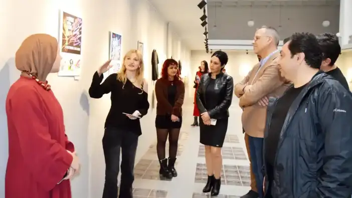 Antalya'da Sanat Teknolojiyle Buluştu