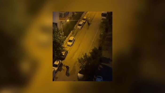 Adana’da iki grubun tüfekli kavgası kameraya yansıdı