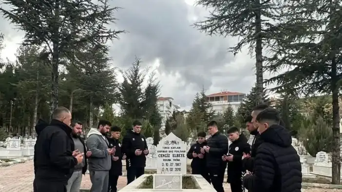 Antalya'nın ‘Toros Kaplanı’ Lakaplı Efsane Başpehlivanı Cengiz Elbeye Anıldı