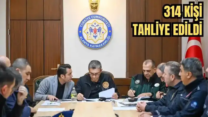 Antalya Valisi Şahin Kriz Masasını Topladı! Alanya Dim Çayı'nda Su Seviyesi Yükseldi