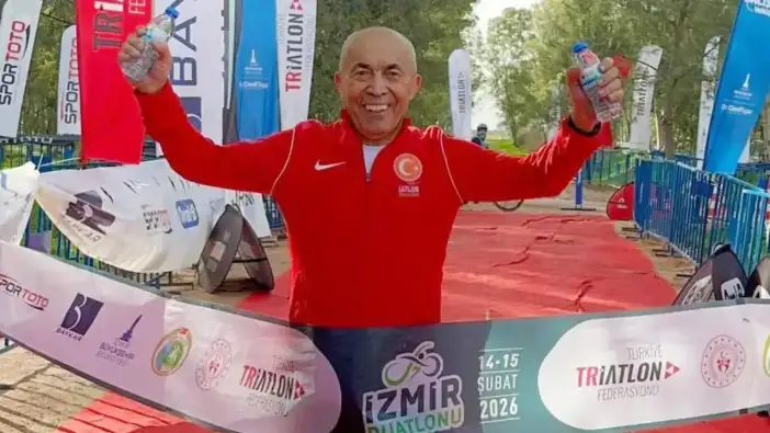 Antalyalı 'Demir Adam' Ali Bıdı İzmir Duatlonu'ndan Birincilikle Döndü