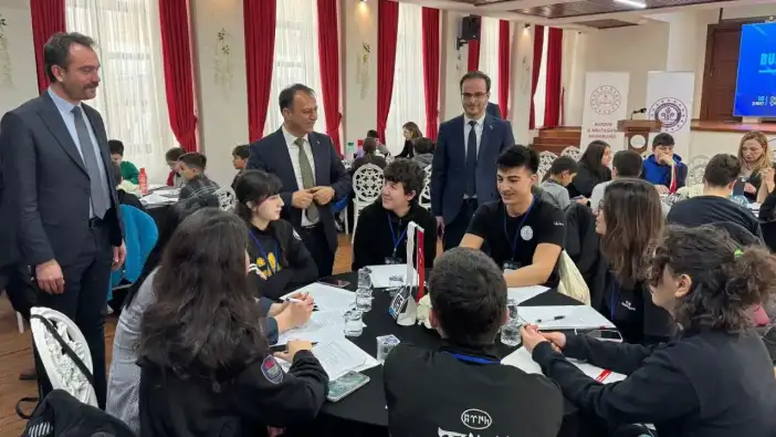 Burdur’da Geleceğin Okul Modeli İçin Büyük Çalıştay Başladı