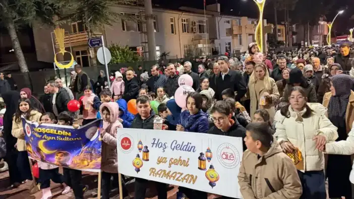 Bucak’ta Ramazan Coşkusu: Sokaklar Fener Alayı ile Aydınlandı