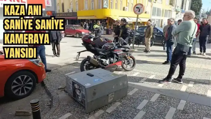 Manavgat’ta Otomobil ile Motosiklet Çarpıştı! Kaza Anı Saniye Saniye Kameraya Yansıdı