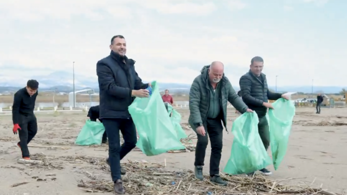 Manavgat Kıyılarına Atık Kabusu Çöktü: Çevre Dostları Seferber Oldu!