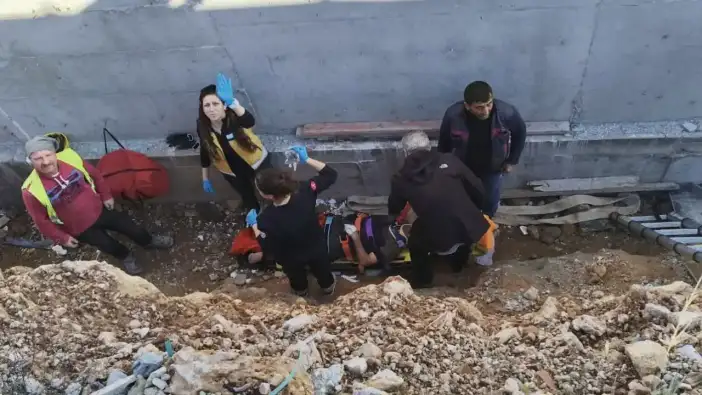 Kepez'de İnşaatta Can Pazarı: 5 Metreden Düştü