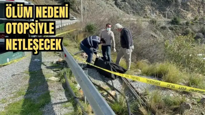 Gazipaşa'da Muz Bahçesine Giderken Fark Etti! Yol Kenarında Kadın Cesedi Bulundu