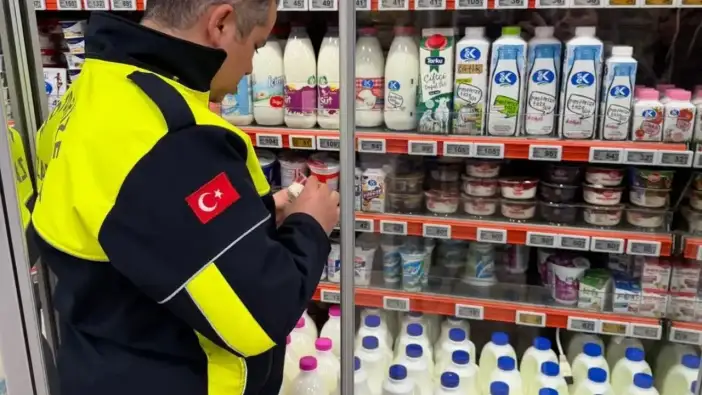 Kemer’de Zabıtadan Sıkı Denetim