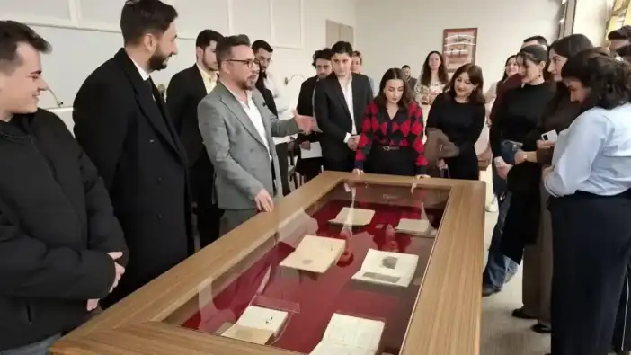 Kepez’de "Hukuk ve Edebiyat" Söyleşisi