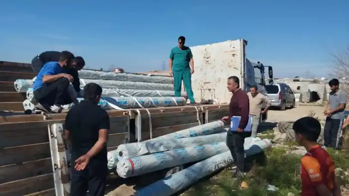 Antalya’da Afetzede Üreticiye Sera Naylonları Teslim Edildi