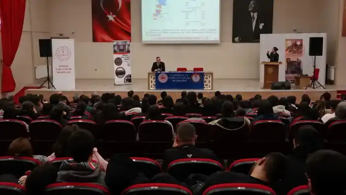 Burdur’da Geleceğin Subay ve Astsubay Adaylarına Akademik Tanıtım