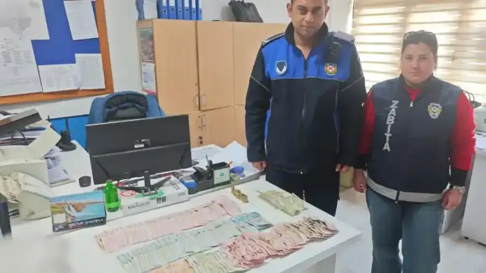 Korkuteli’de Dilencinin Üzerinden Servet Çıktı