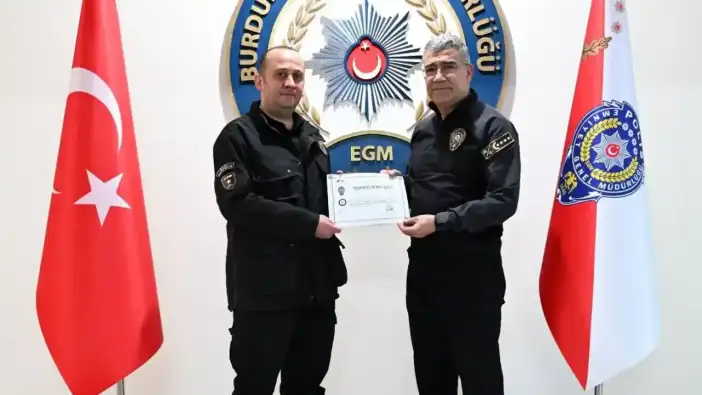 Burdur’da Dikkatli Güvenlik Görevlisi 660 Bin Liralık Vurgunu Önledi