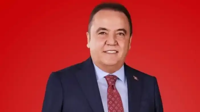 Muhittin Böcek’ten Sert Yanıt: "Tek Gündemim Sağlık, Gerisi Alçakça Bir İftira!"
