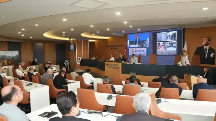 Alanya Meclisi’nde "Siyasi Bedel" Çıkışı: "Biz Gelecek Seçimler İçin Çalışmıyoruz!"