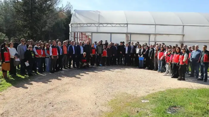 Antalya Tarımında Yapay Zeka Dönemi: Kepez’de Akıllı Sera Tanıtıldı