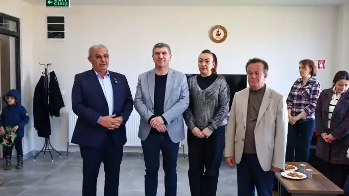 Burdur’da Gönüllü Kuaförlerden Engelli Bireylere Moral Dokunuşu