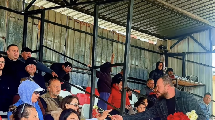 Kumluca Belediyespor’dan Gönülleri Fetheden Hareket! "Kadın Taraftarlara 8 Mart Sürprizi!"