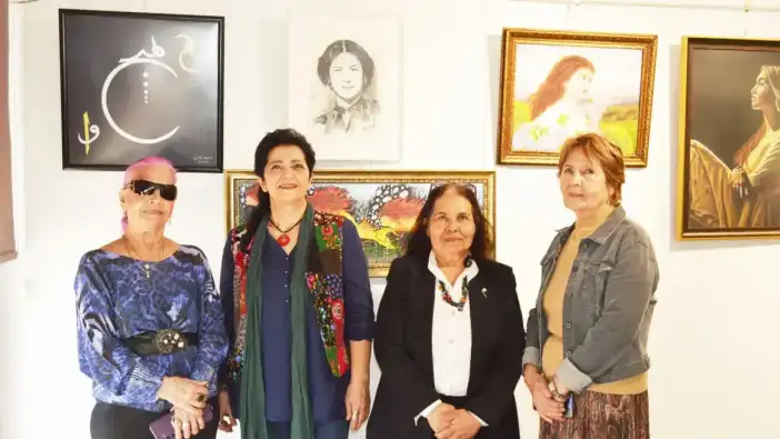 Antalyalı 42 Sanatçı Baharı Tuvallere Getirdi