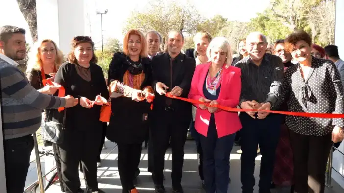 Antalya'da 72 Kadın Sanatçıdan Özel Seçki