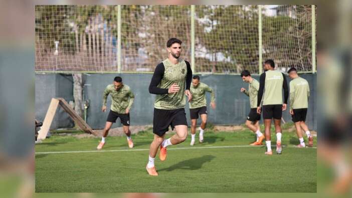Alanyaspor’da Kocaelispor Mesaisi Tamam: Gözler Maç Gününde