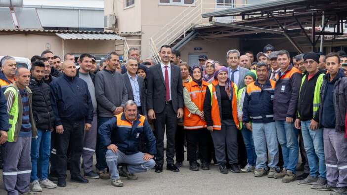 Manavgat Belediyesi’nde Bayramlaşma Mesaisi