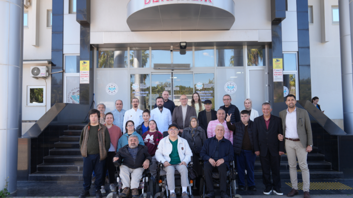 Alanya’da Sevgi Dolu Gülüşler: Down Sendromlu Bireylere Özel Diş Taraması