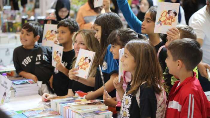 Kepez Kitap Fuarı Kapılarını Açıyor: Yazarlar Antalyalılarla Buluşacak