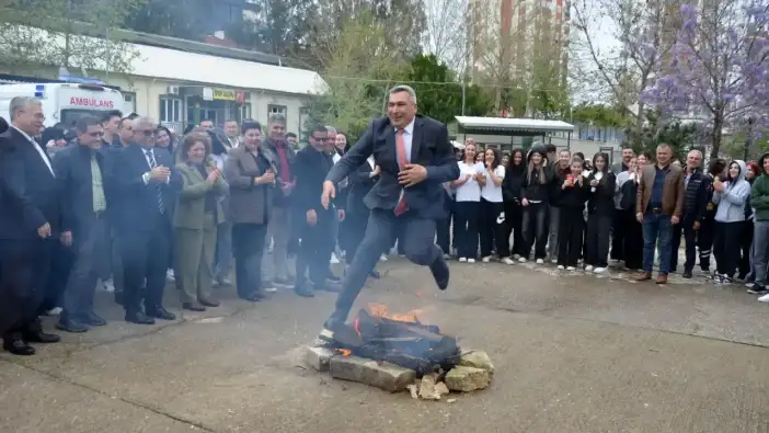 Serik’te Nevruz Ateşi Baharı Getirdi