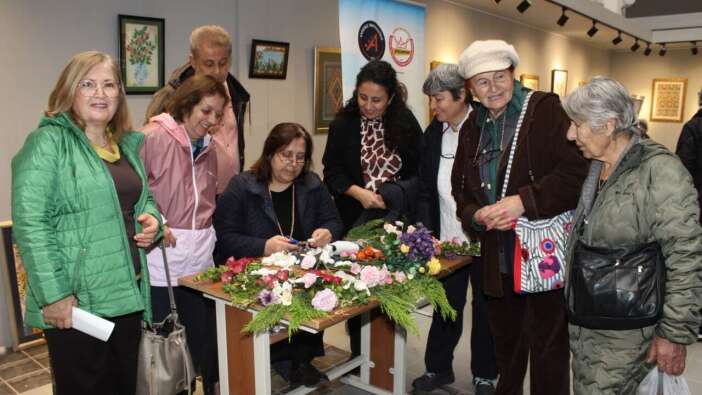 Akdeniz Üniversitesi’nde Kuşaklar Sanatla Buluştu