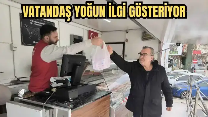 Antalya’da Halk Et TIR’ı İlçe İlçe Geziyor! Vatandaş Yoğun İlgi Gösteriyor