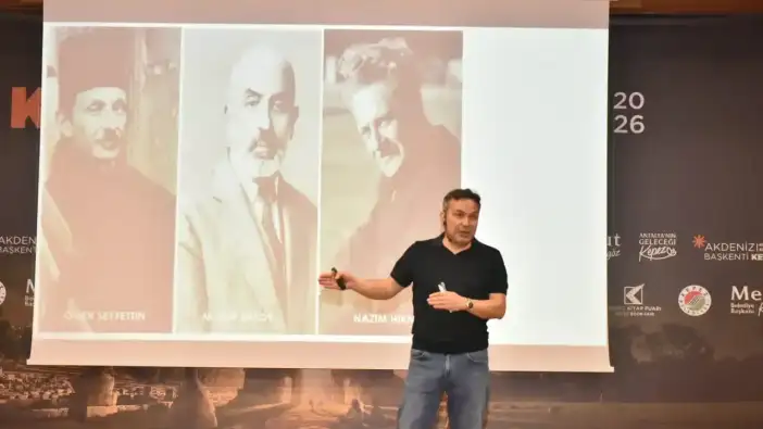 Kepez Kitap Fuarı’nda Onur Konuğu İzgören’e Yoğun İlgi